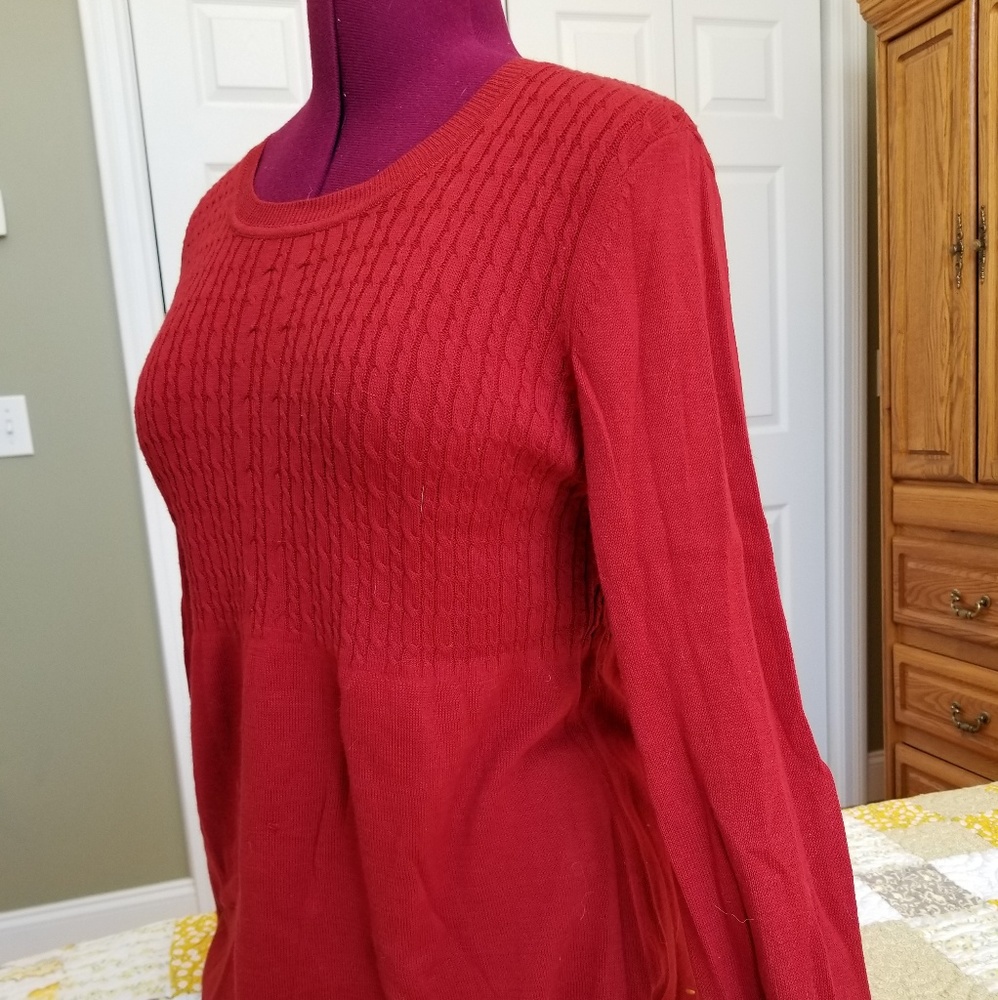 Thin sweater